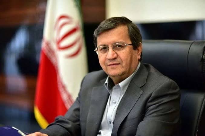همتی: ۶۵۰ میلیون حساب بانکی به ۳۰۰ میلیون می‌رسد