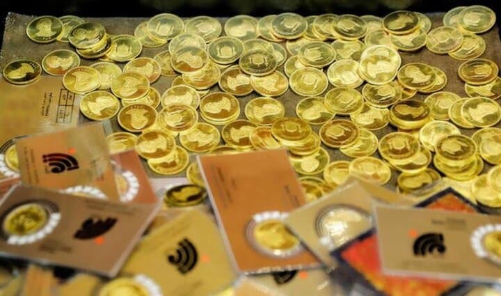 حباب سکه ۱۰ میلیون تومان تخلیه شد/ وضعیت بازار به مدیریت بانک مرکزی بستگی دارد
