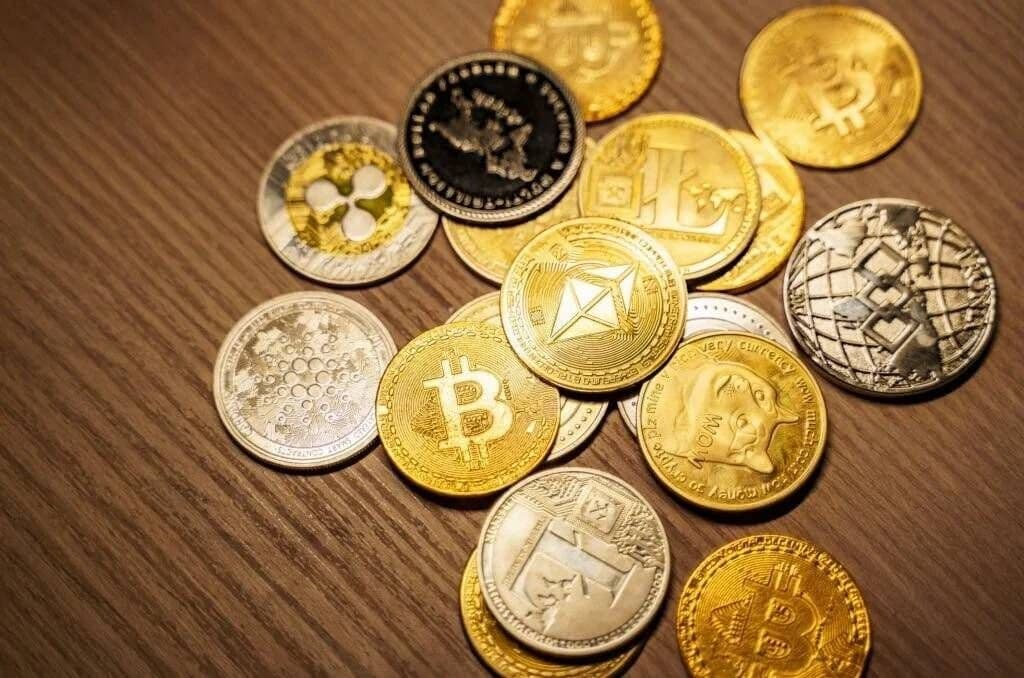 بازار رمزارزها در ۲ آبان/ رشد محدود بیت‌کوین و اتریوم، ثبات تتر