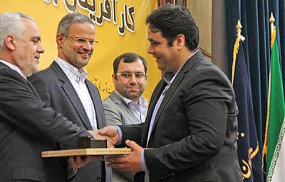 مهدی جابریان مدیر عامل مجتمع آریا ذوب کارآفرین برتر سال شد