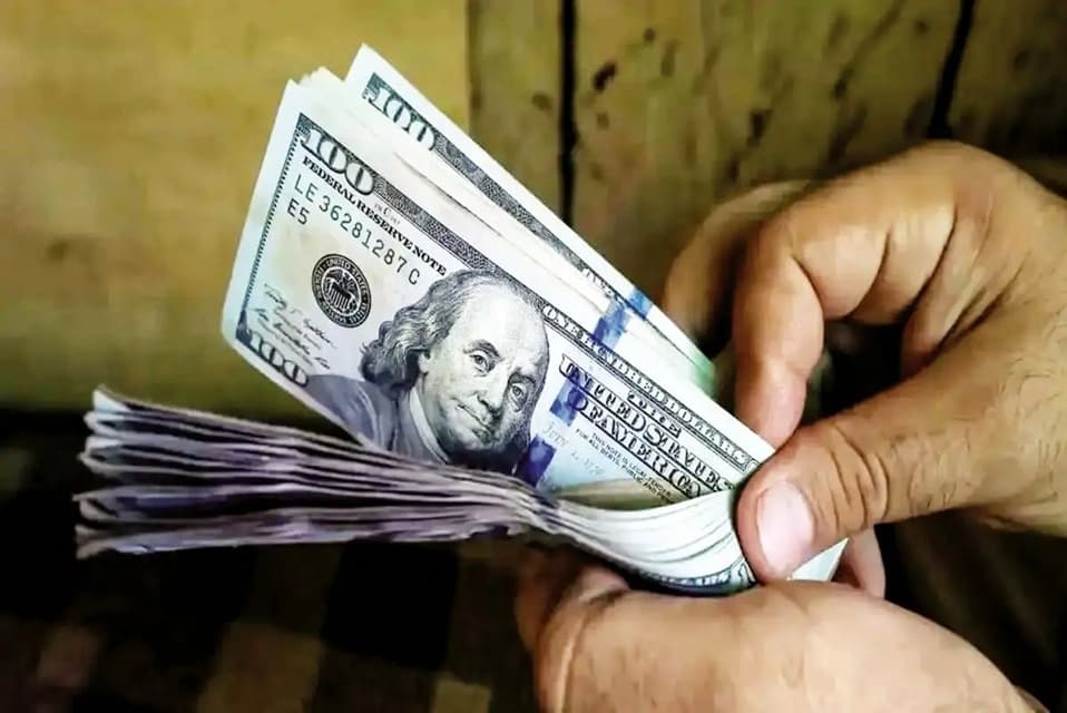 پیش بینی انتظارات / عقب نشینی دوباره دلار همزمان با دور سوم مذاکرات ایران و آمریکا