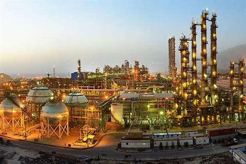 کپی برداری پتروشیمی ها از دلار / رقابت برای خرید ناودانی و نبشی