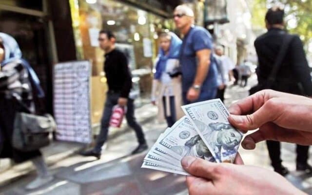 مداخله درهمی در بازار ارز/ قیمت دلار کاهشی می‌شود؟
