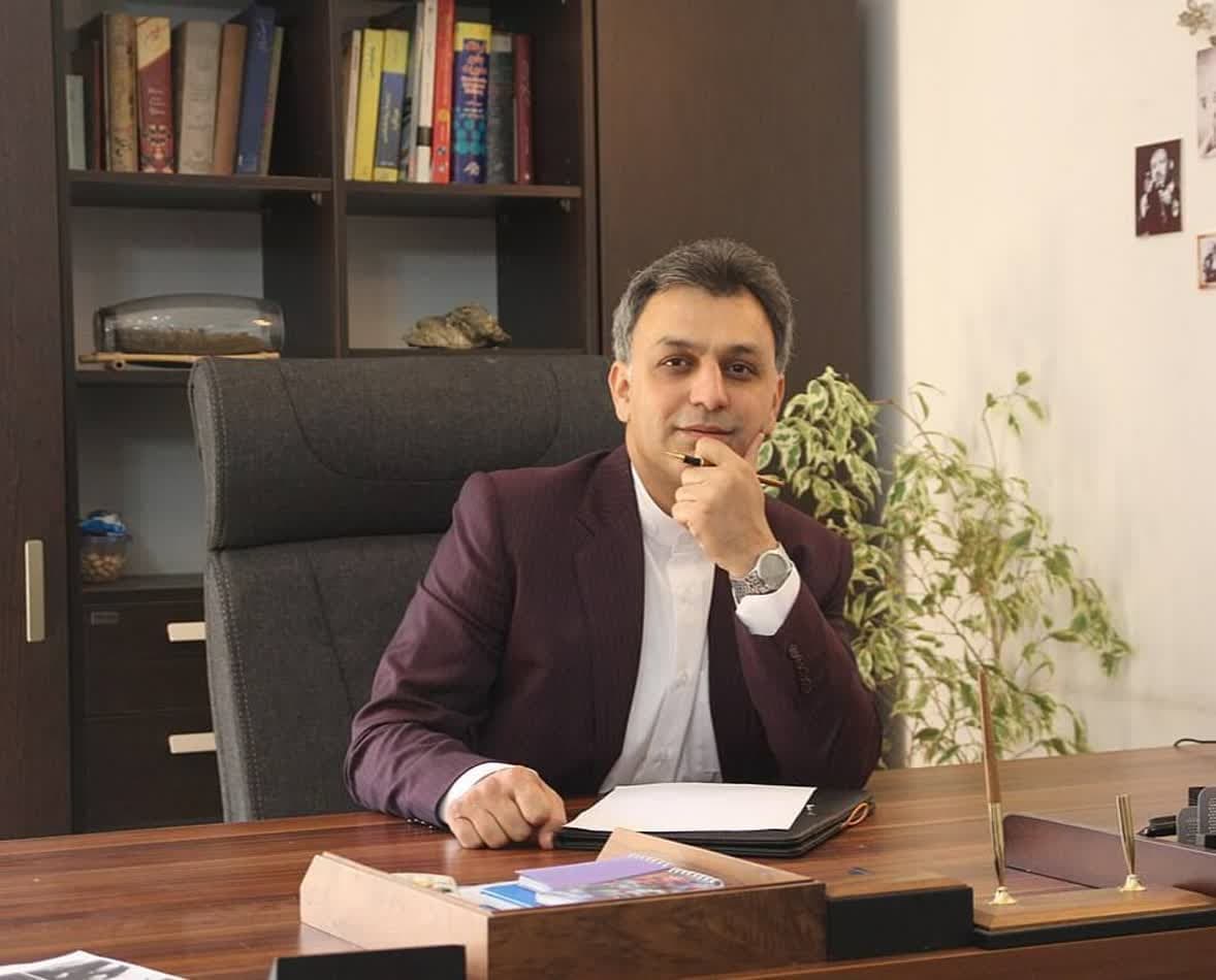نمایشگاه ایران متافو باید کانون گفتمان در نشر دانش روز دنیا شود