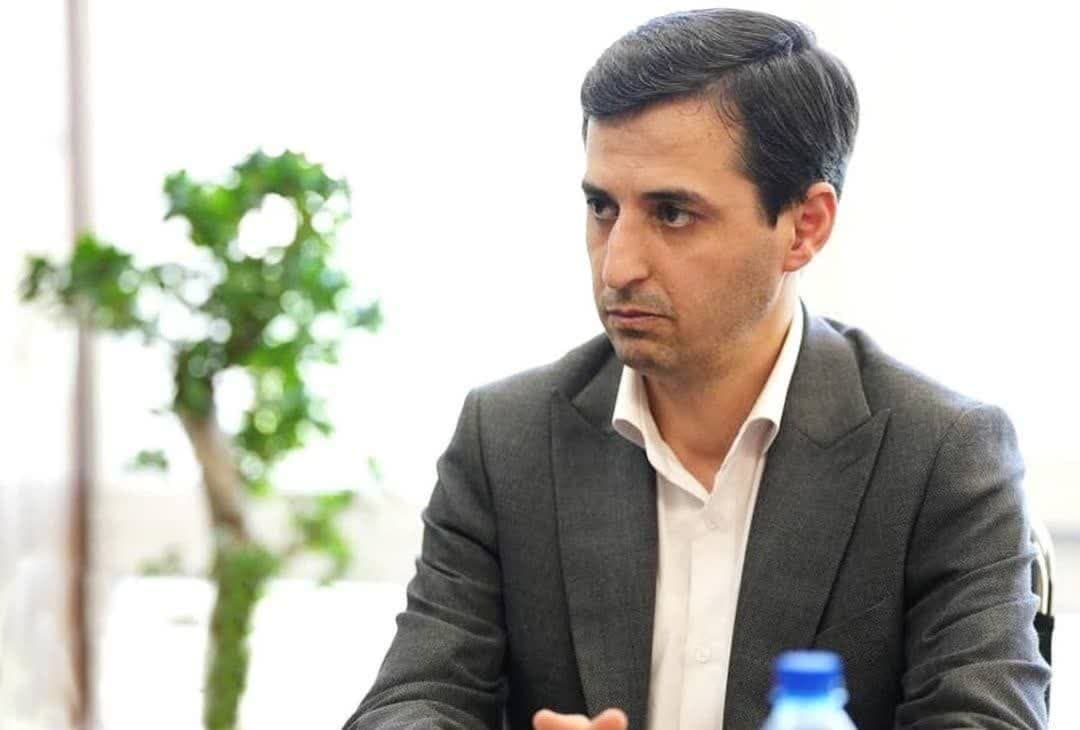 سکان هدایت چادر ملو به فرید دهقانی سپرده شد