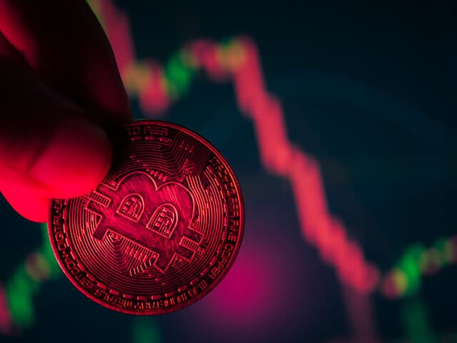 سقوط بیت‌کوین با اشتباه یک پلتفرم معاملاتی