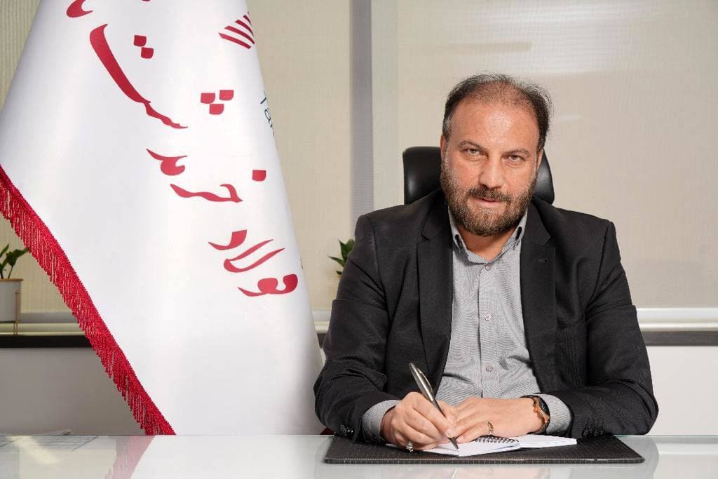 تفاوت فاصله ۱۵ هزار تومانی دلار آزاد و توافقی با نیمایی چیست؟/ بازار تجاری یا میدان بازی دولتی‌ها
