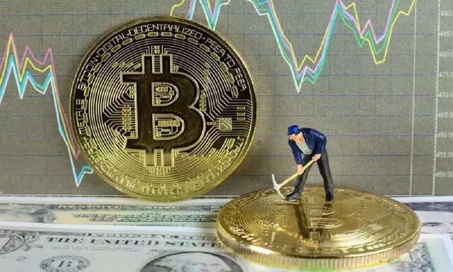 تورم آمریکا مانع صعود بیت‌کوین شد