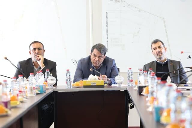 بازدید معاون وزیر صمت از مجتمع صنعتی تیتانیوم کهنوج