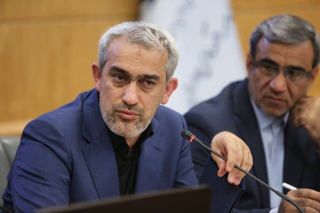 همراهی با بخش خصوصی در سیاست تک‌نرخی ارز در اولویت است