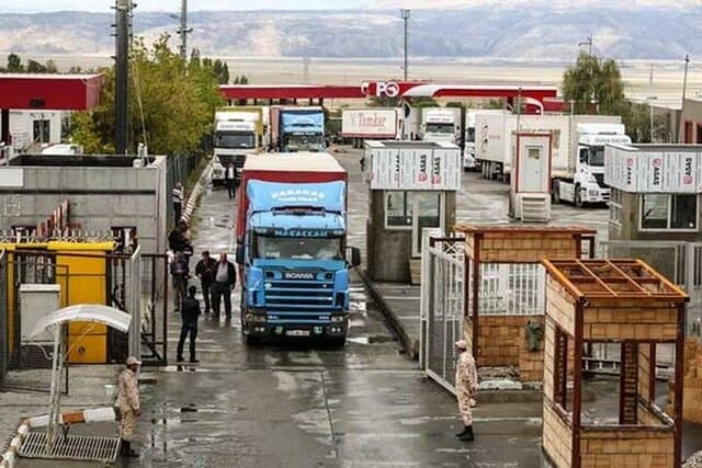 فعالیت کامل مرز بازرگان در حمل‌ونقل کالا و ترانزیت