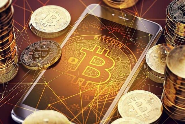 قیمت بیت‌کوین در آستانه ۸۰ هزار دلار قرار گرفت