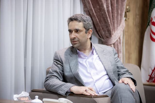 ماموریت پزشکیان به عارف برای مدیریت وضع اینترنت/ تدابیر جدید برای دسترسی همگانی در راه است