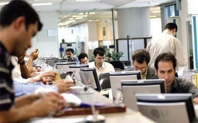 تأثیر مدرک تحصیلی بر میزان دریافتی کارکنان مشمول قانون کار