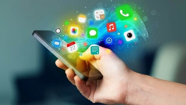 معاون پزشکیان: باید اینترنت را باز کنیم