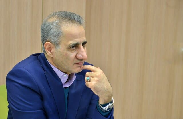 واردات و صادرات در مرزها ادامه دارد/بررسی راهکارهایی برای انتقال کالا از عراق و پاکستان