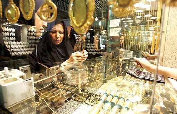 ثبات در بازار طلا/ قیمت‌های جهانی و داخلی همخوانی دارند
