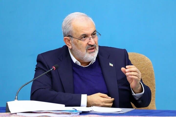 مشترکان پرمصرف با قطع برق مواجه می‌شوند/ برنامه توسعه ۹ هزار مگاوات نیروگاه خورشیدی