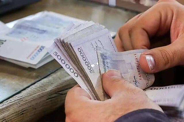 چرا نظام پرداخت حقوق کارکنان هماهنگ نیست؟
