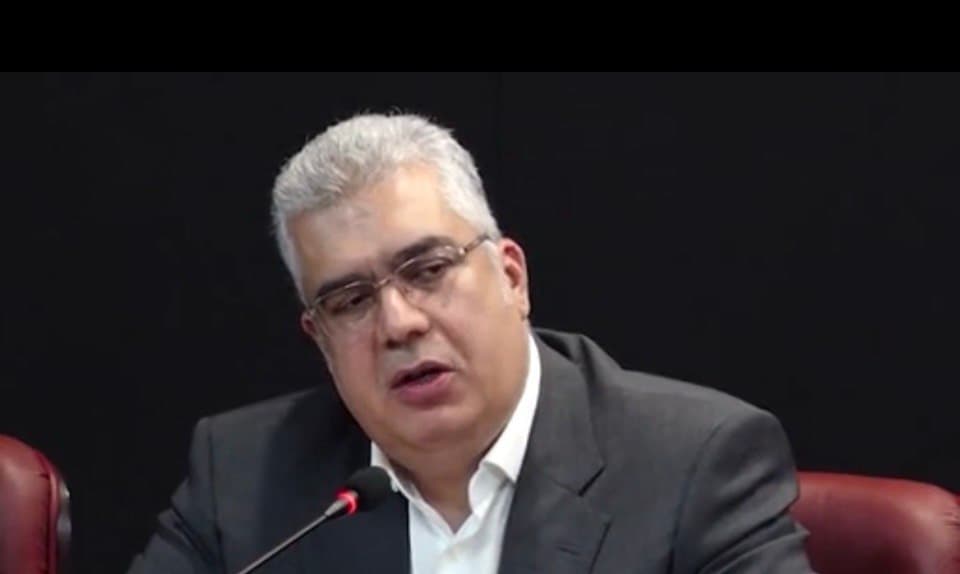 تولیدکنندگان از تحریم عبور می‌کنند، اما در مقررات داخلی گرفتارند