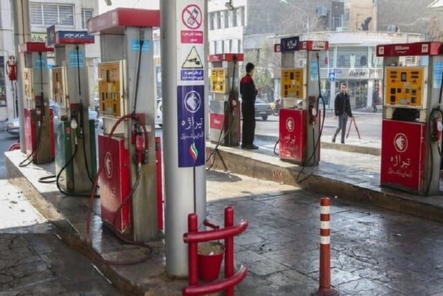 تقدیر از تلاش کارکنان صنعت پالایش و پخش برای سوخت‌رسانی کشور