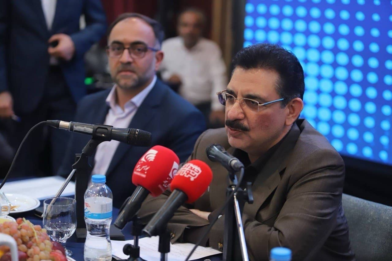 بورسی شدن شرکتهای بنیادی ادامه دارد