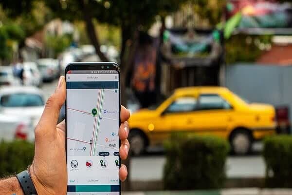 سفرهای بین شهری تاکسیهای اینترنتی زیر نظر وزارت راه رفت
