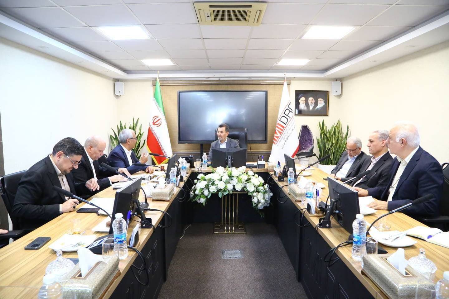 دغدغههای نوردکاران فولادی را در دولت و مجلس پیگیری میکنیم