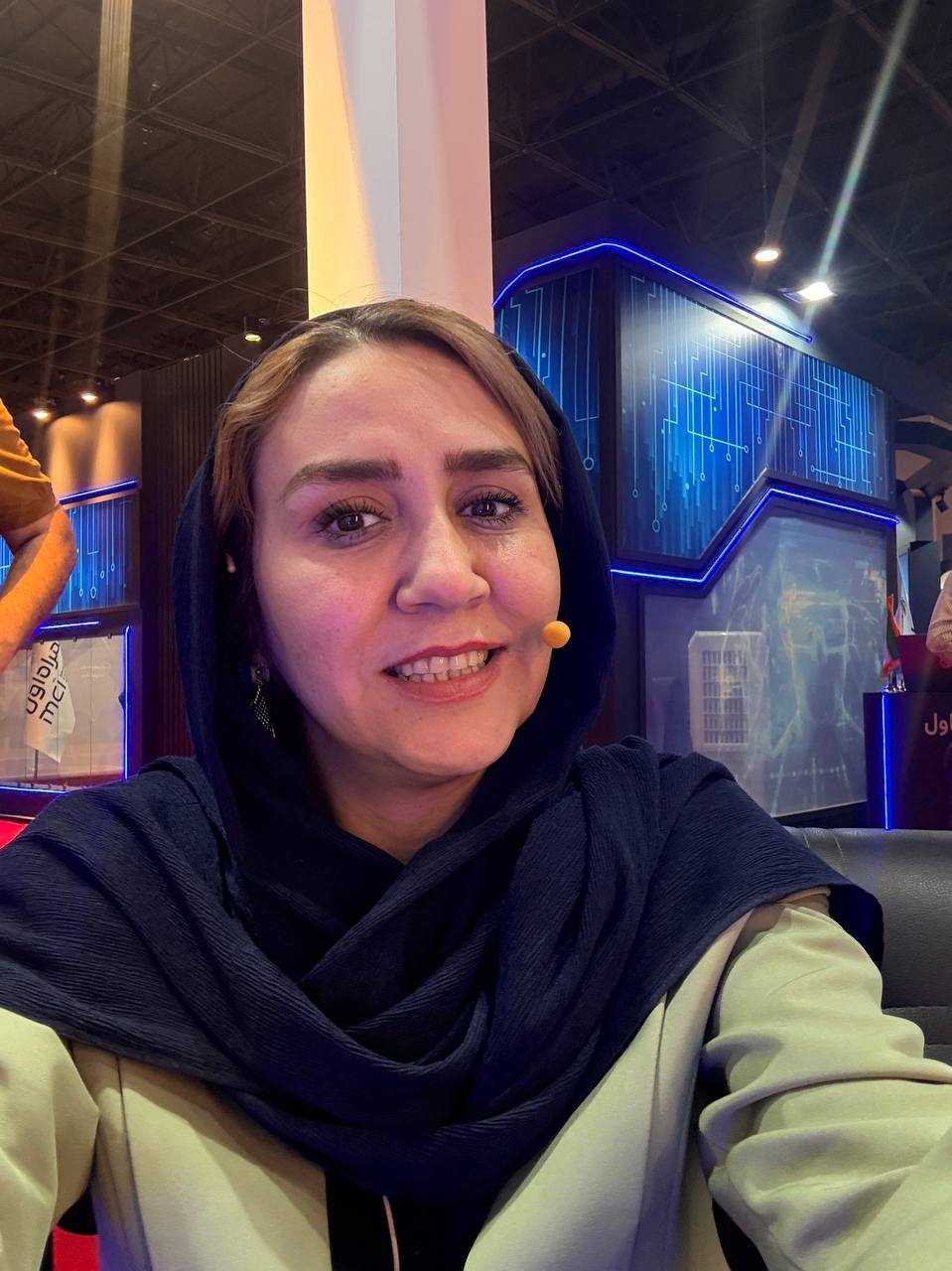 آزاده حسینی